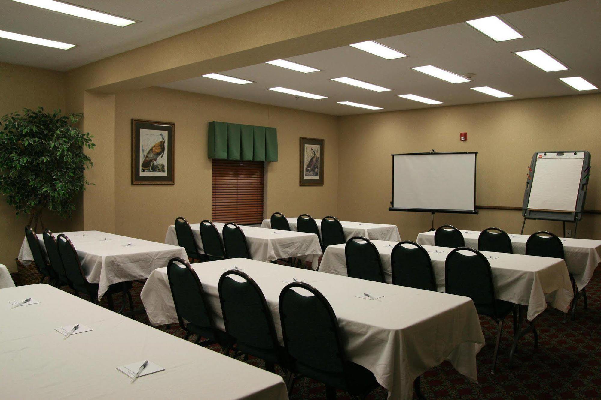 Hampton Inn Covington/Mandeville İş olanakları fotoğraf